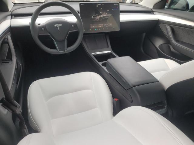  TESLA MODEL 3 2022 Серебристый