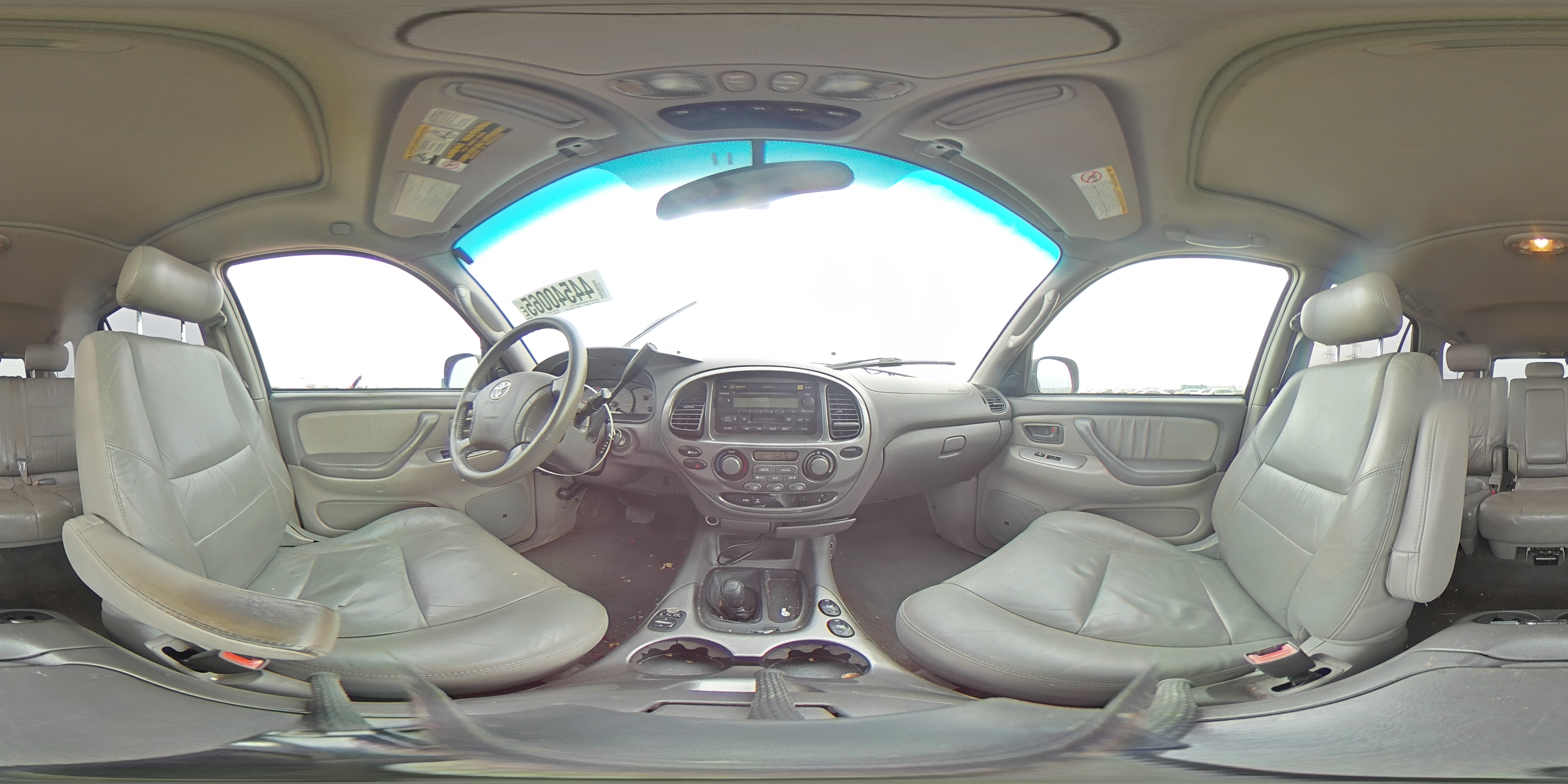 2003 Toyota Sequoia - Image 13