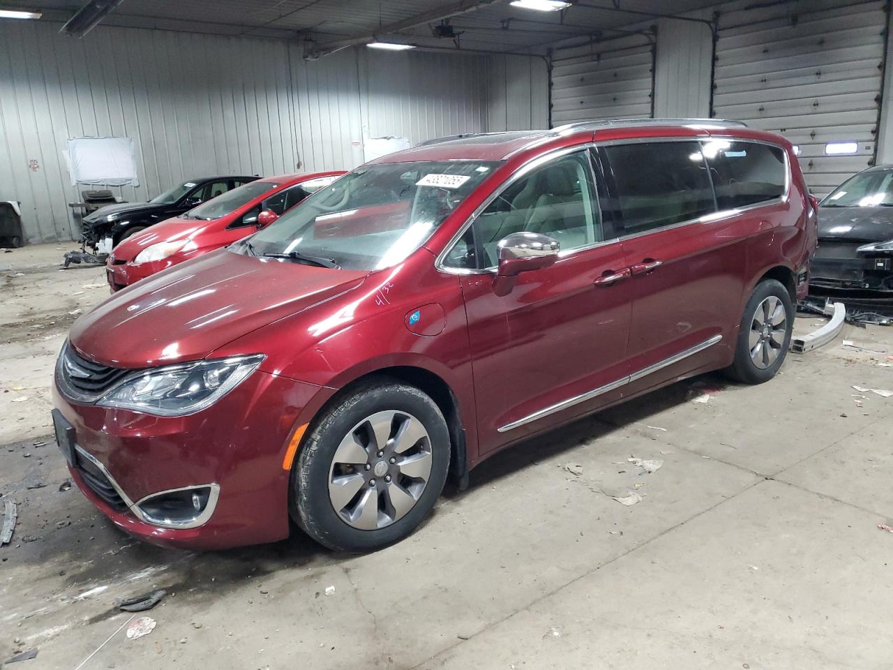 2017 Chrysler Pacifica - Image 1