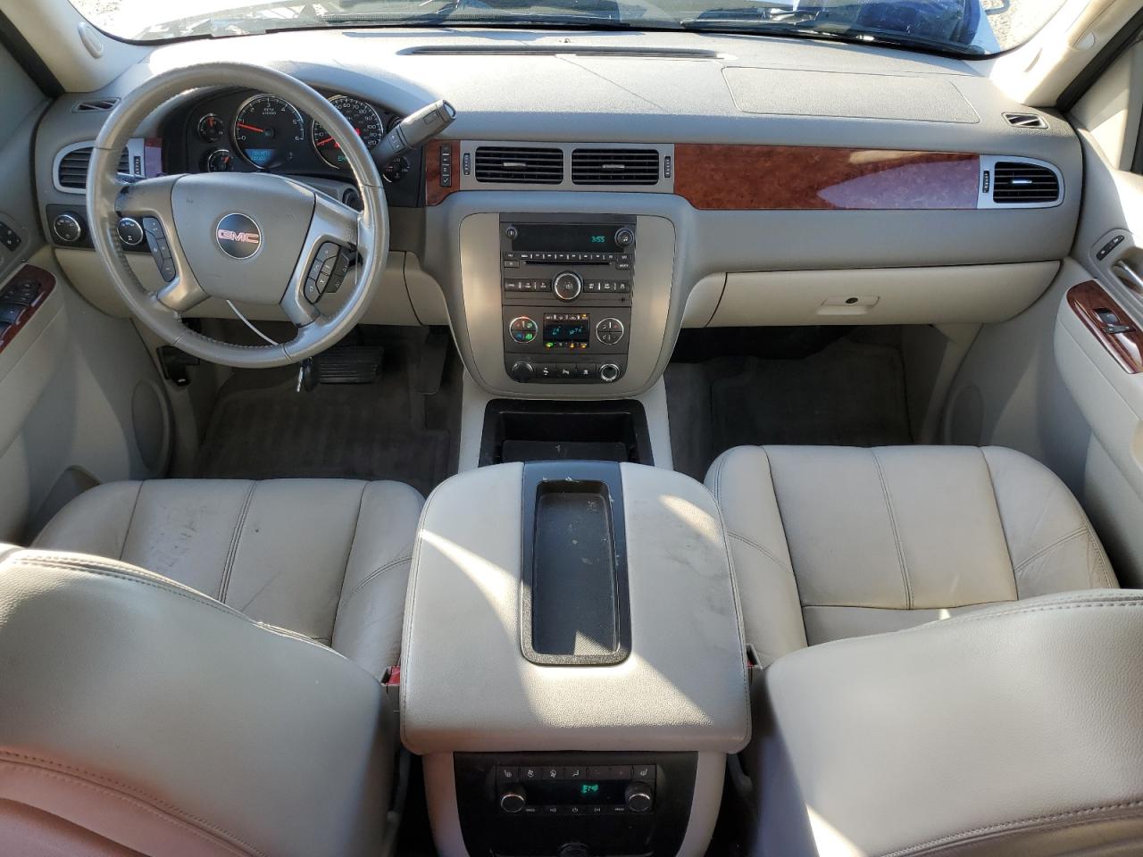 2011 GMC Yukon - Image 8