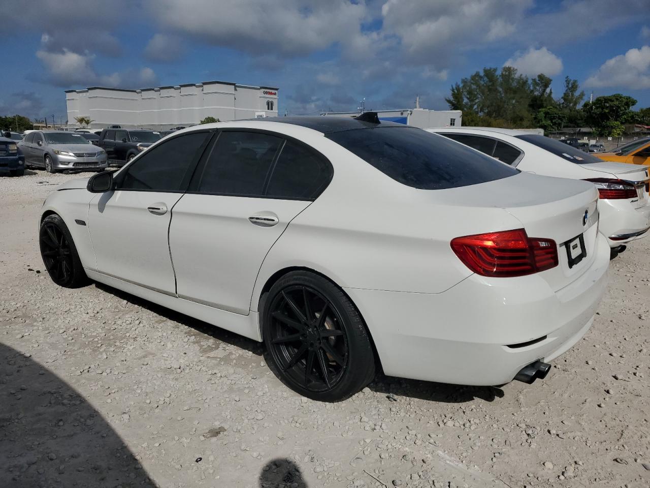 2014 BMW 5er - Image 2