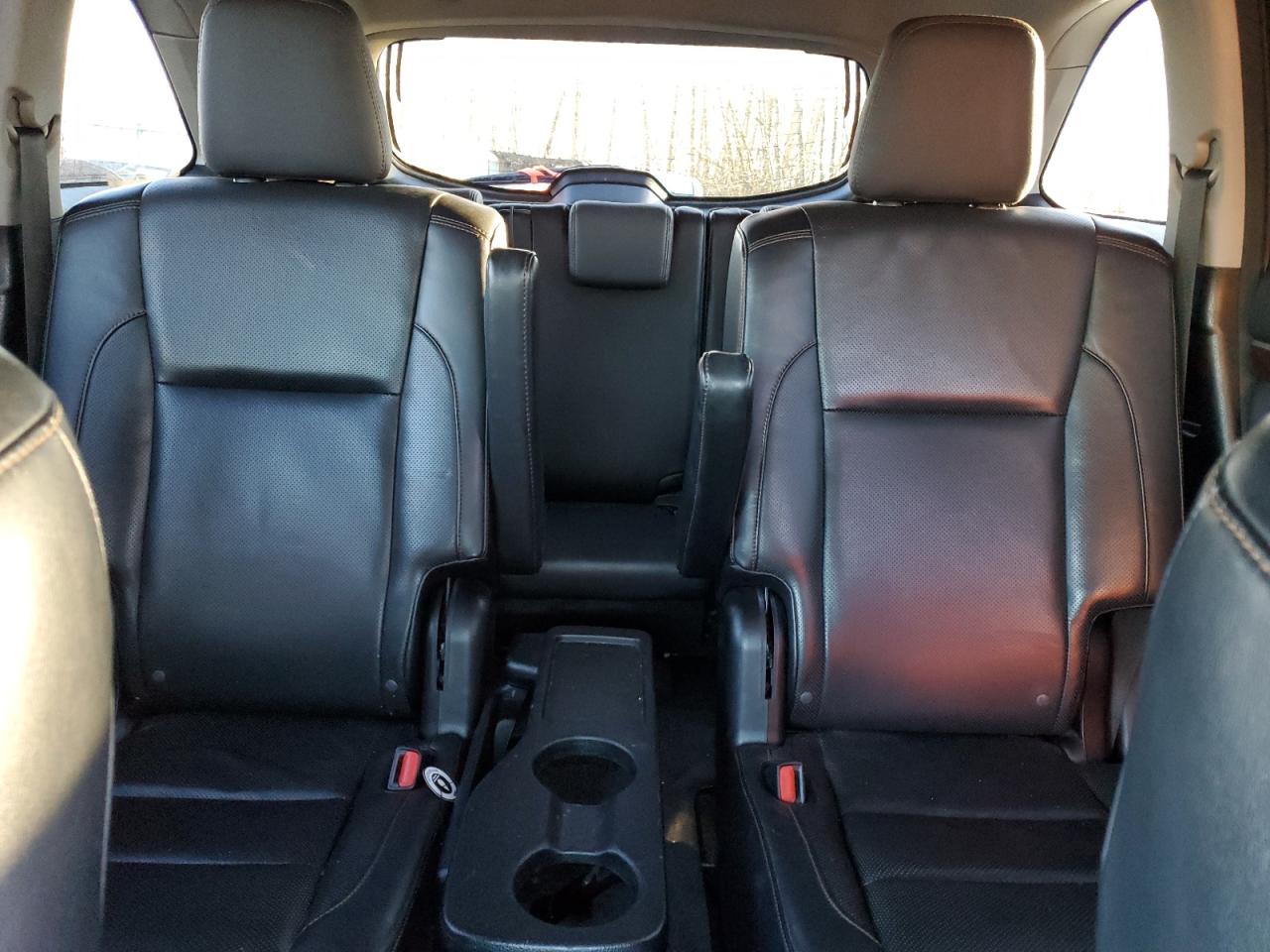 2015 Toyota Highlander - Image 10