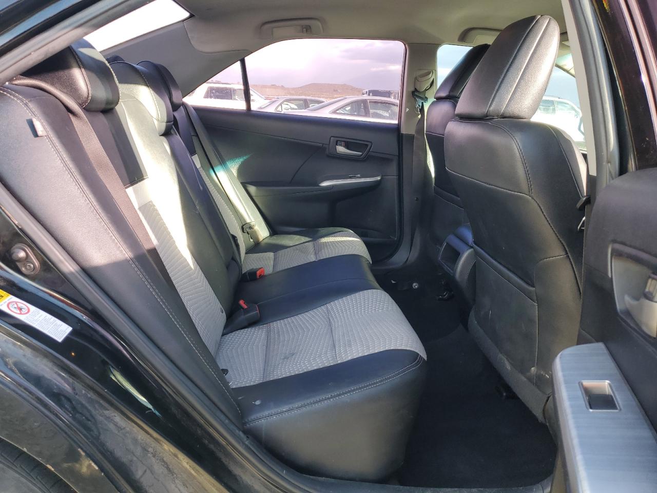 2014 Toyota Camry - Image 10