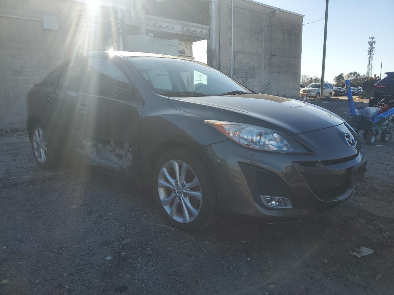 2010 Mazda 3 - Image 4
