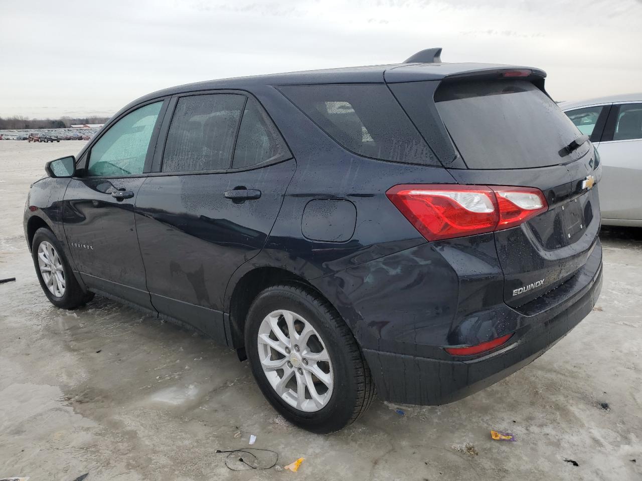 2020 Chevrolet Equinox - Image 2