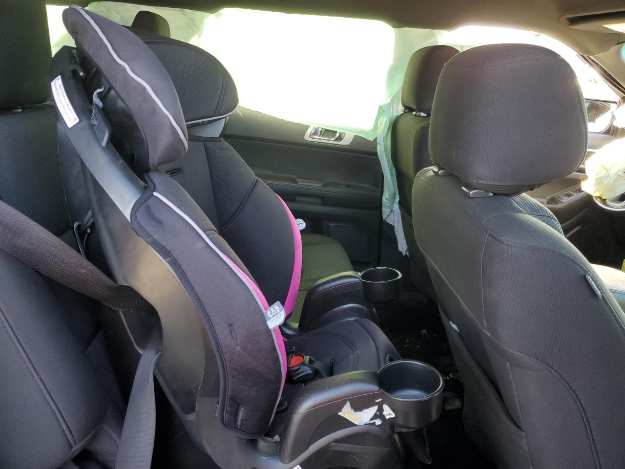 2012 Ford Explorer - Image 12