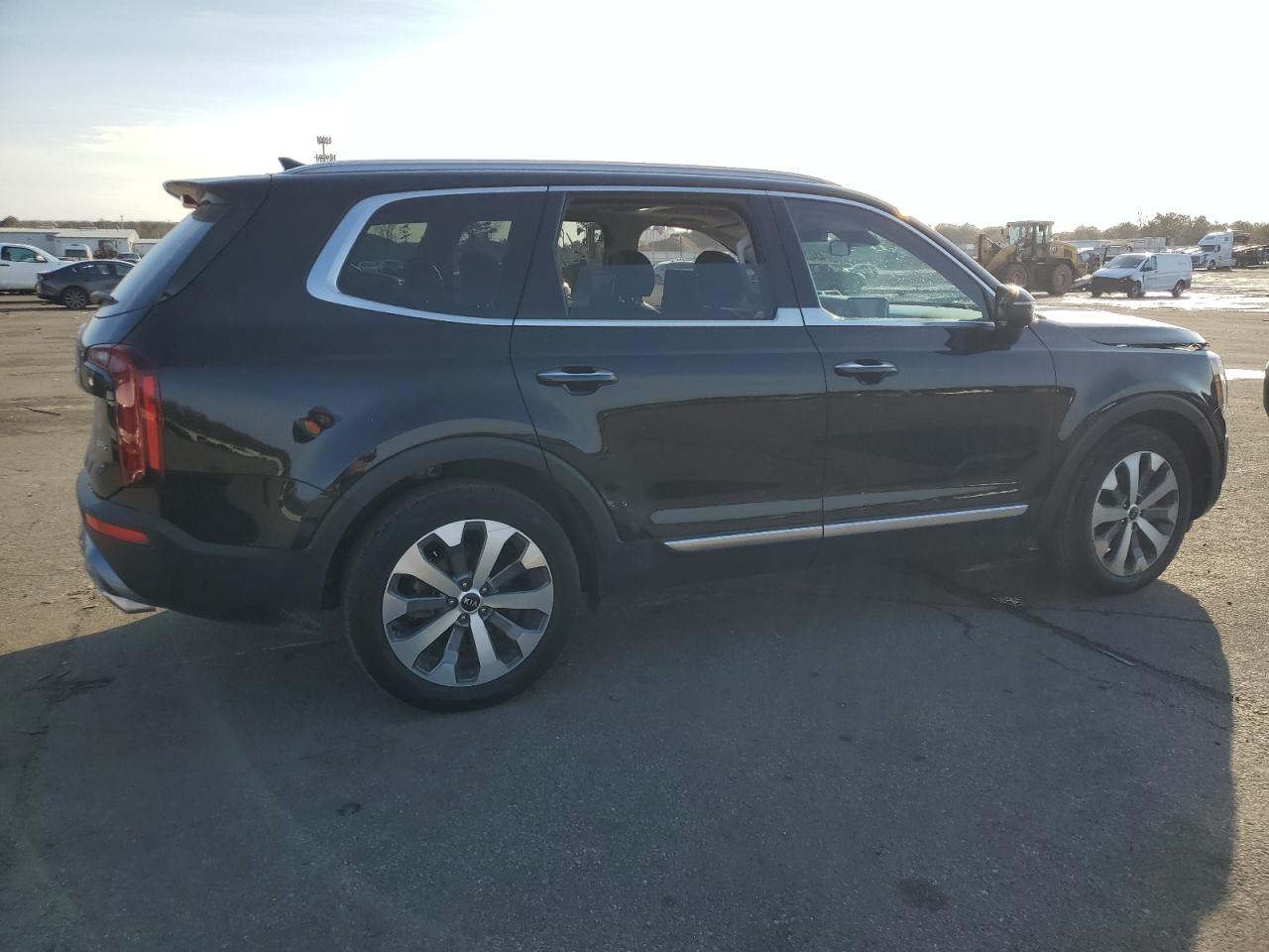 2021 Kia Telluride - Image 3