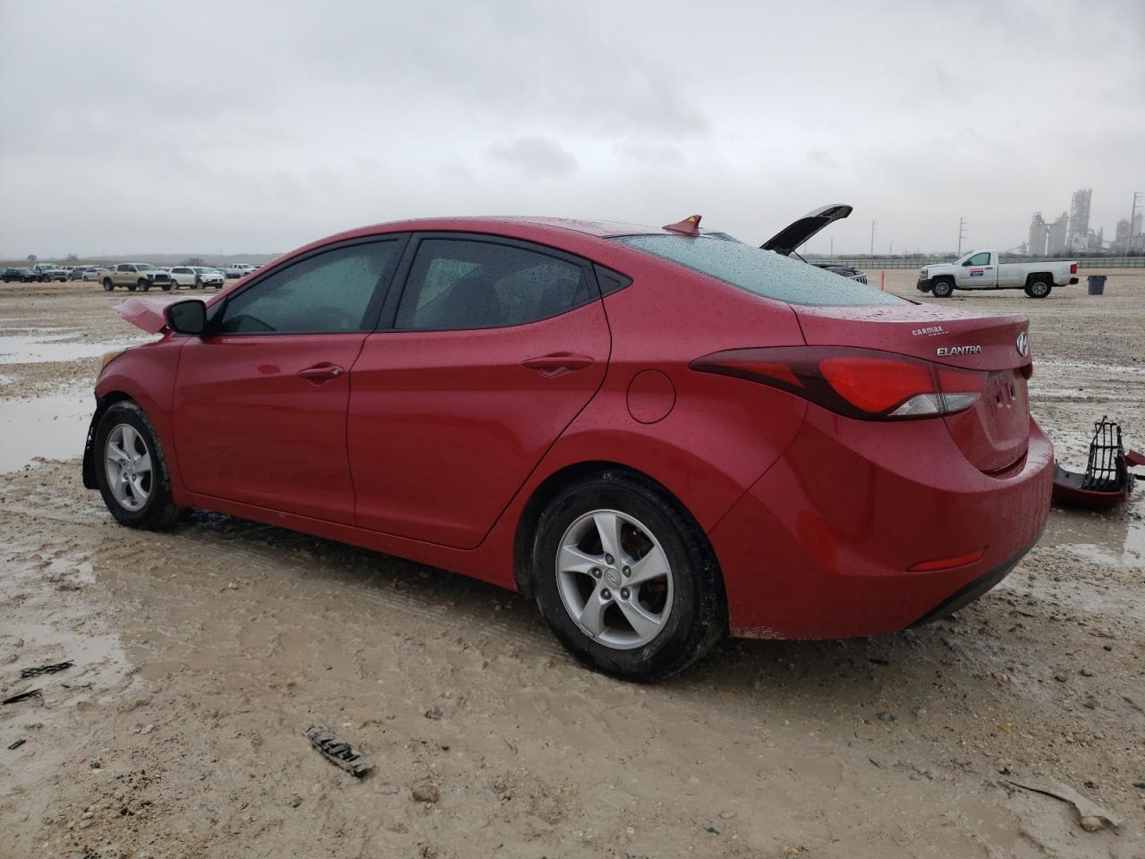 2015 Hyundai Elantra - Image 2