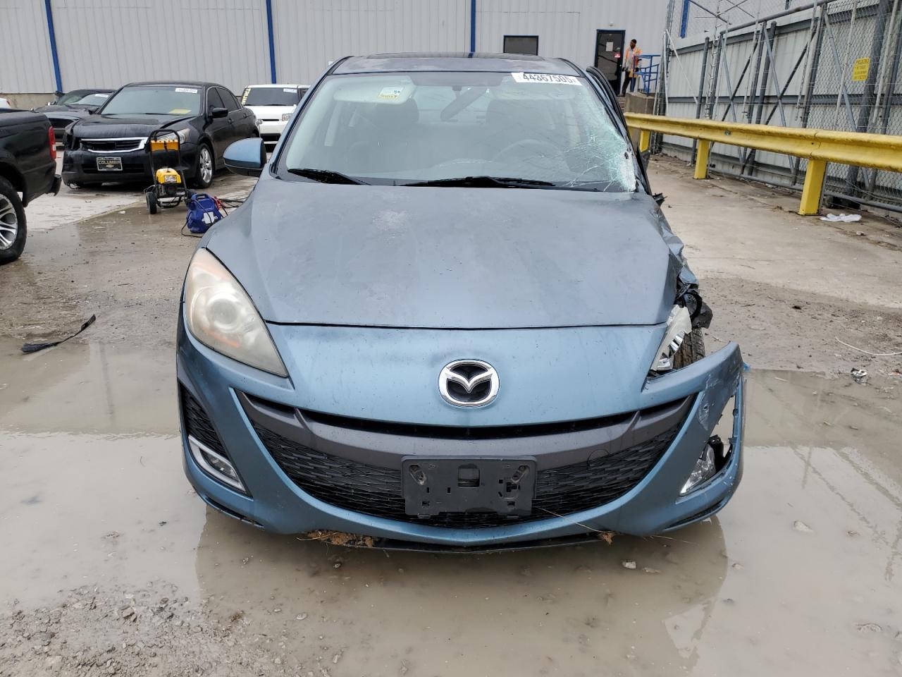 2010 Mazda 3 - Image 5