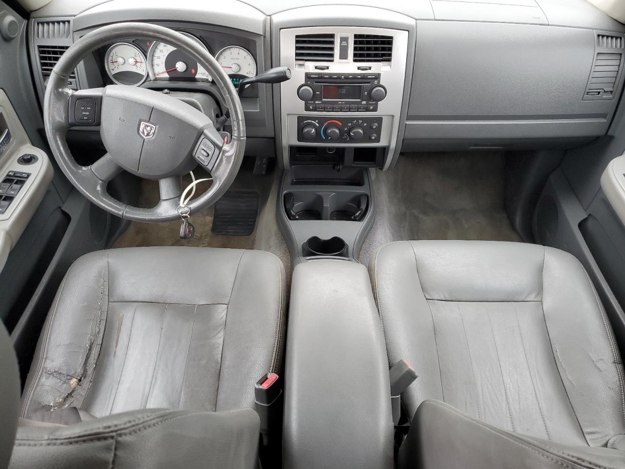 2006 Dodge Dakota - Image 8