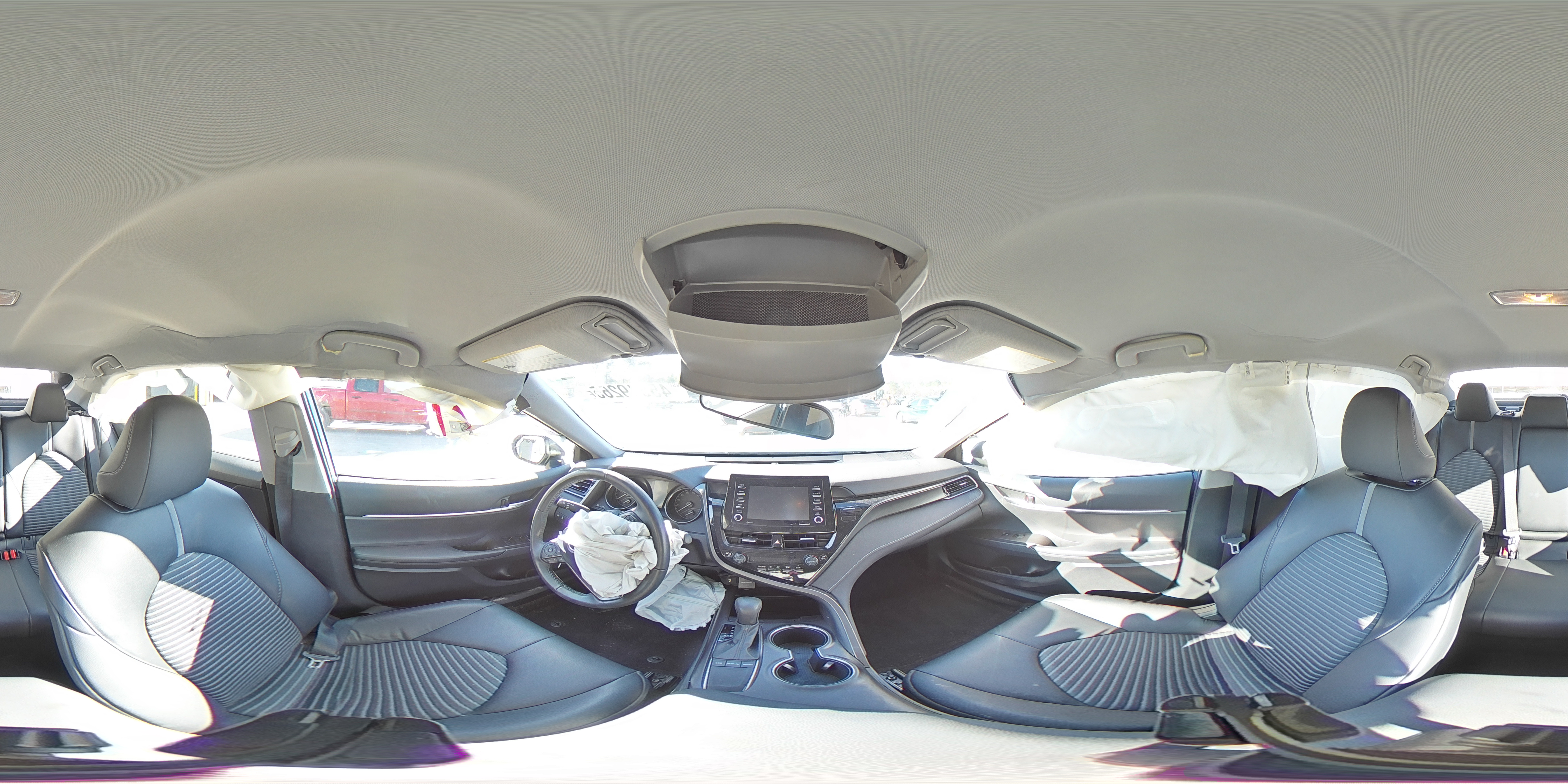 2023 Toyota Camry - Image 13