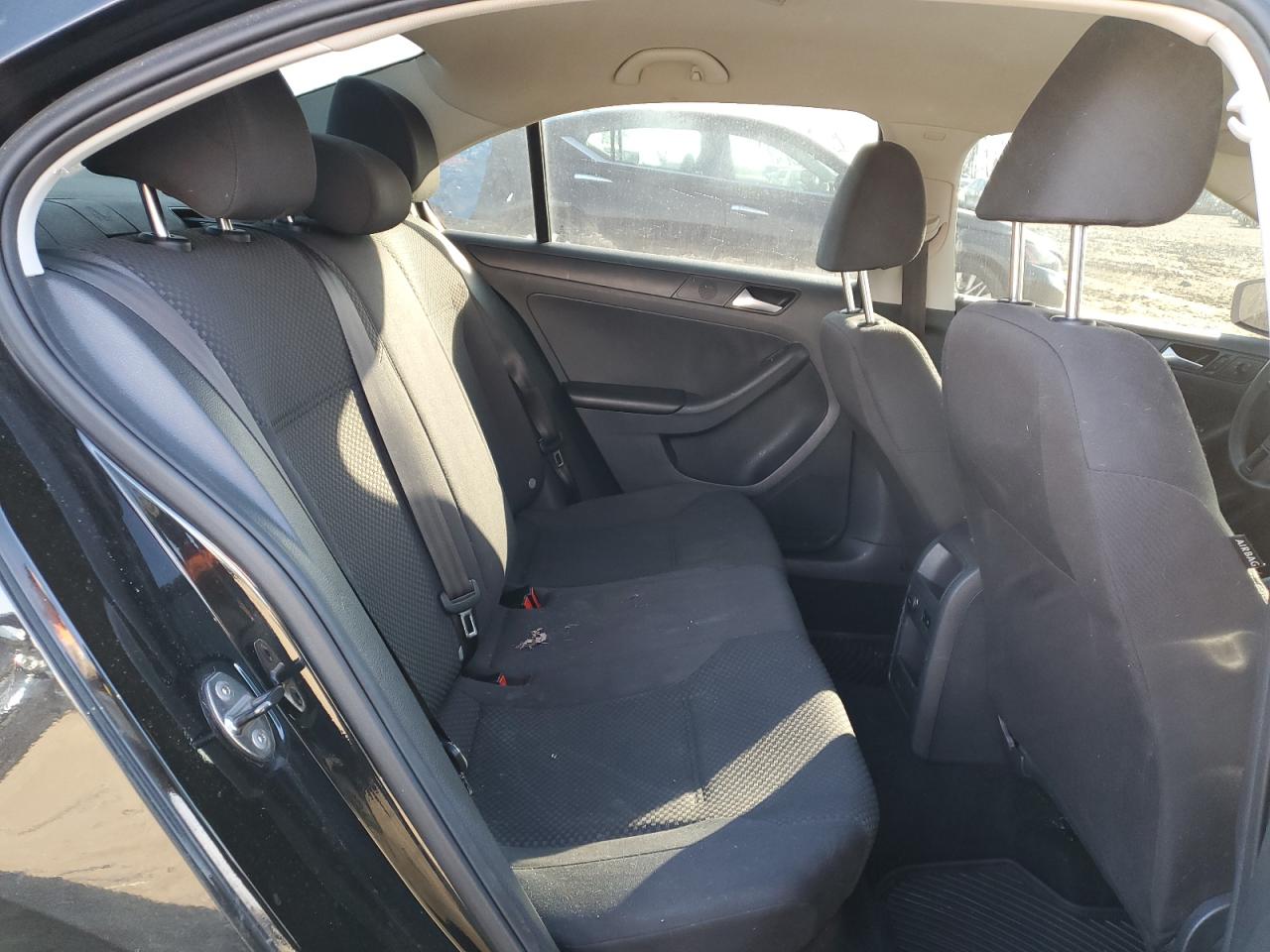 2014 Volkswagen Jetta - Image 10