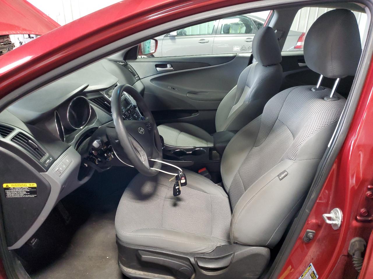 2014 Hyundai Sonata - Image 7