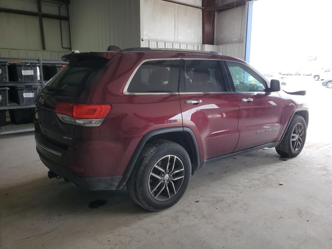 2017 Jeep Grand Cherokee - Image 3