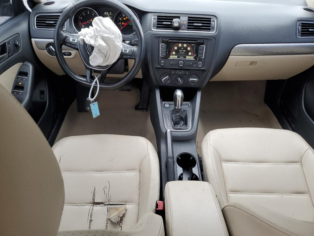 2015 Volkswagen Jetta - Image 8