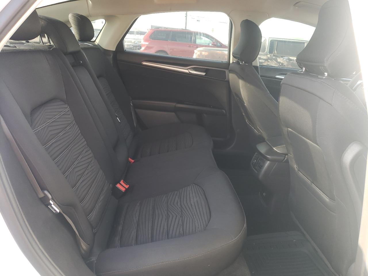 2016 Ford Fusion - Image 10