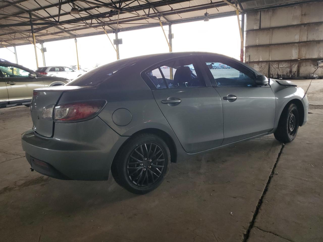 2011 Mazda 3 - Image 3