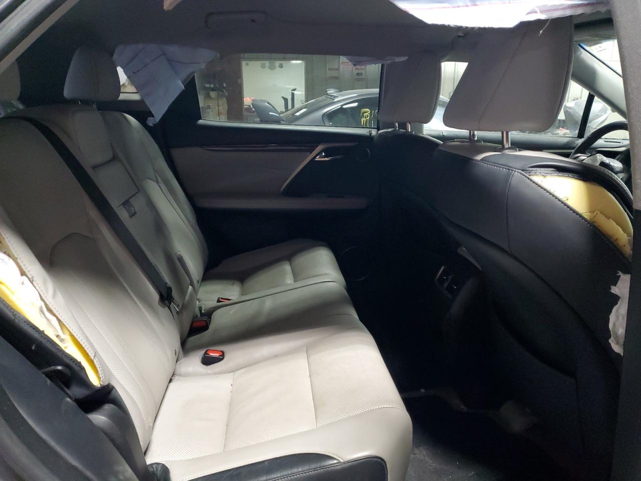 2017 Lexus RX - Image 11