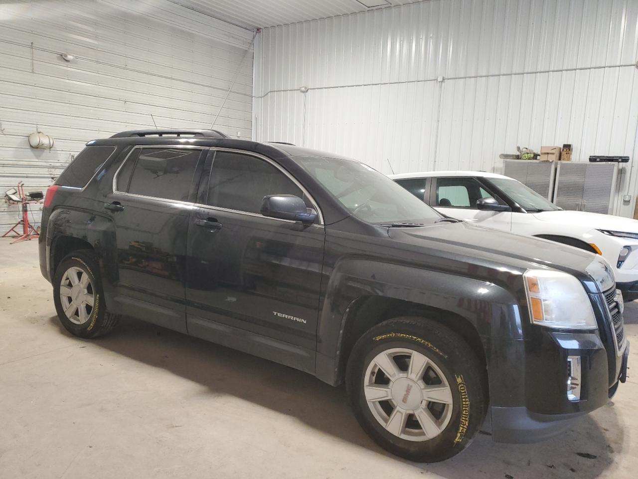 2011 GMC Terrain - Image 4
