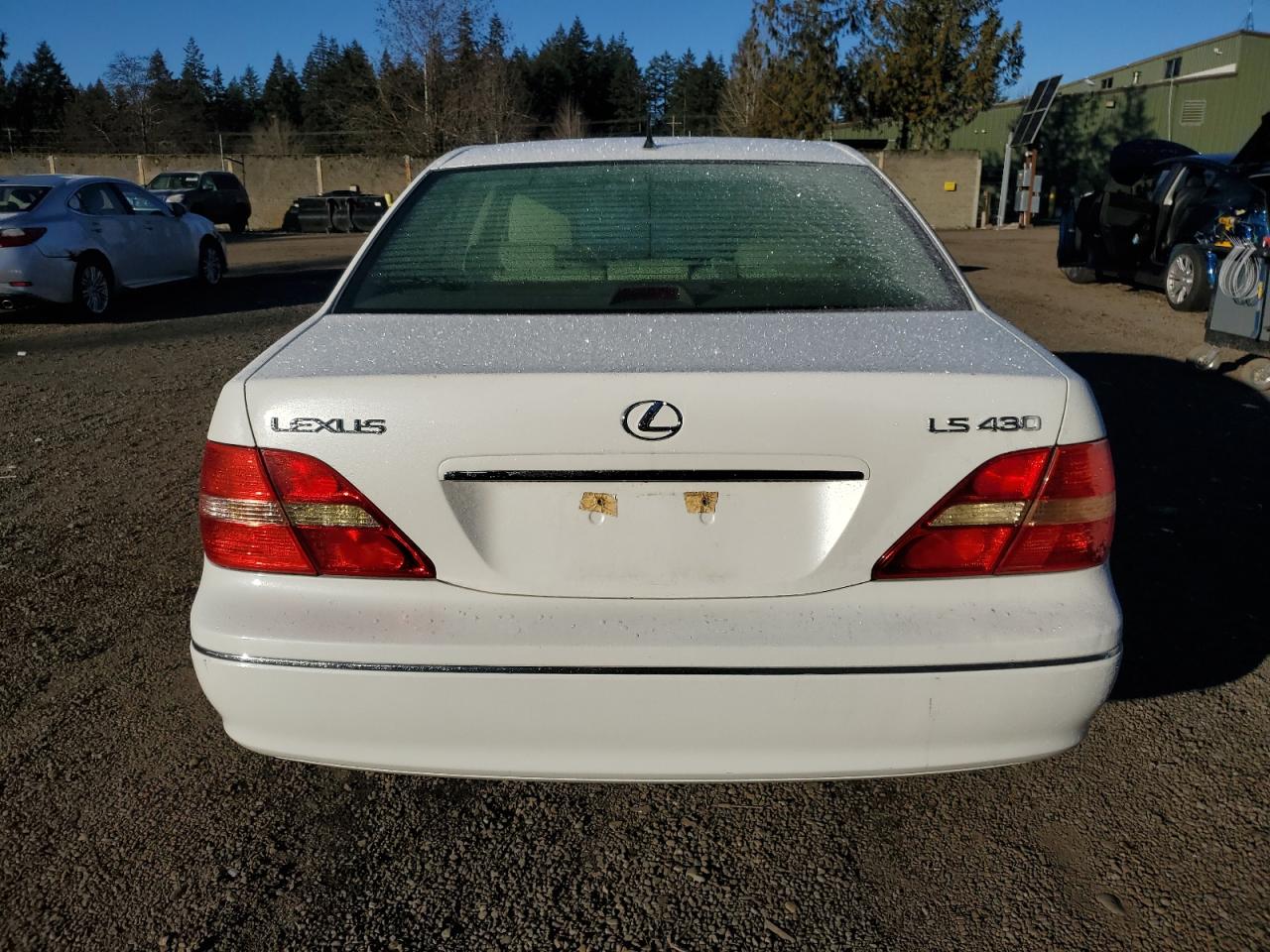 2001 Lexus LS - Image 6