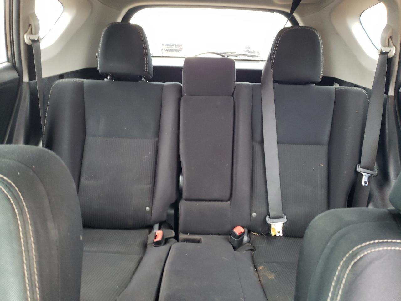 2015 Toyota RAV 4 - Image 10