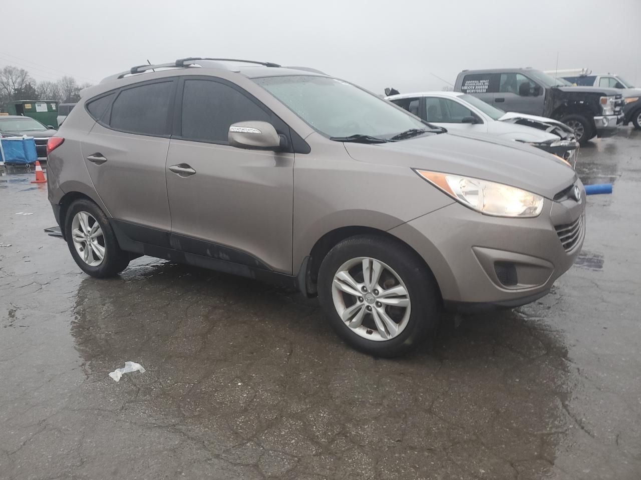 2012 Hyundai Tucson - Image 4