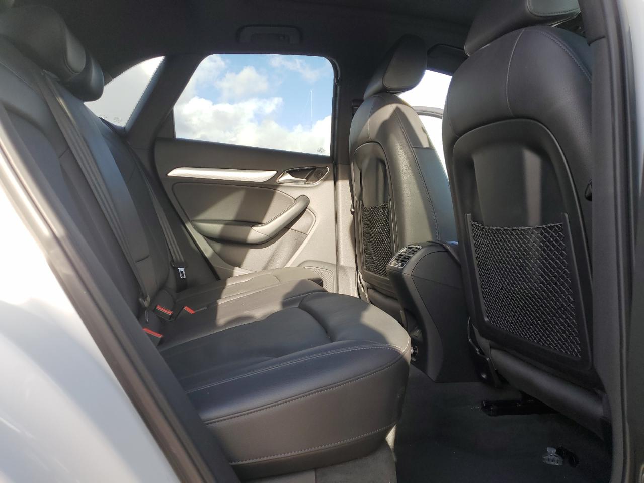 2017 Audi Q3 - Image 11