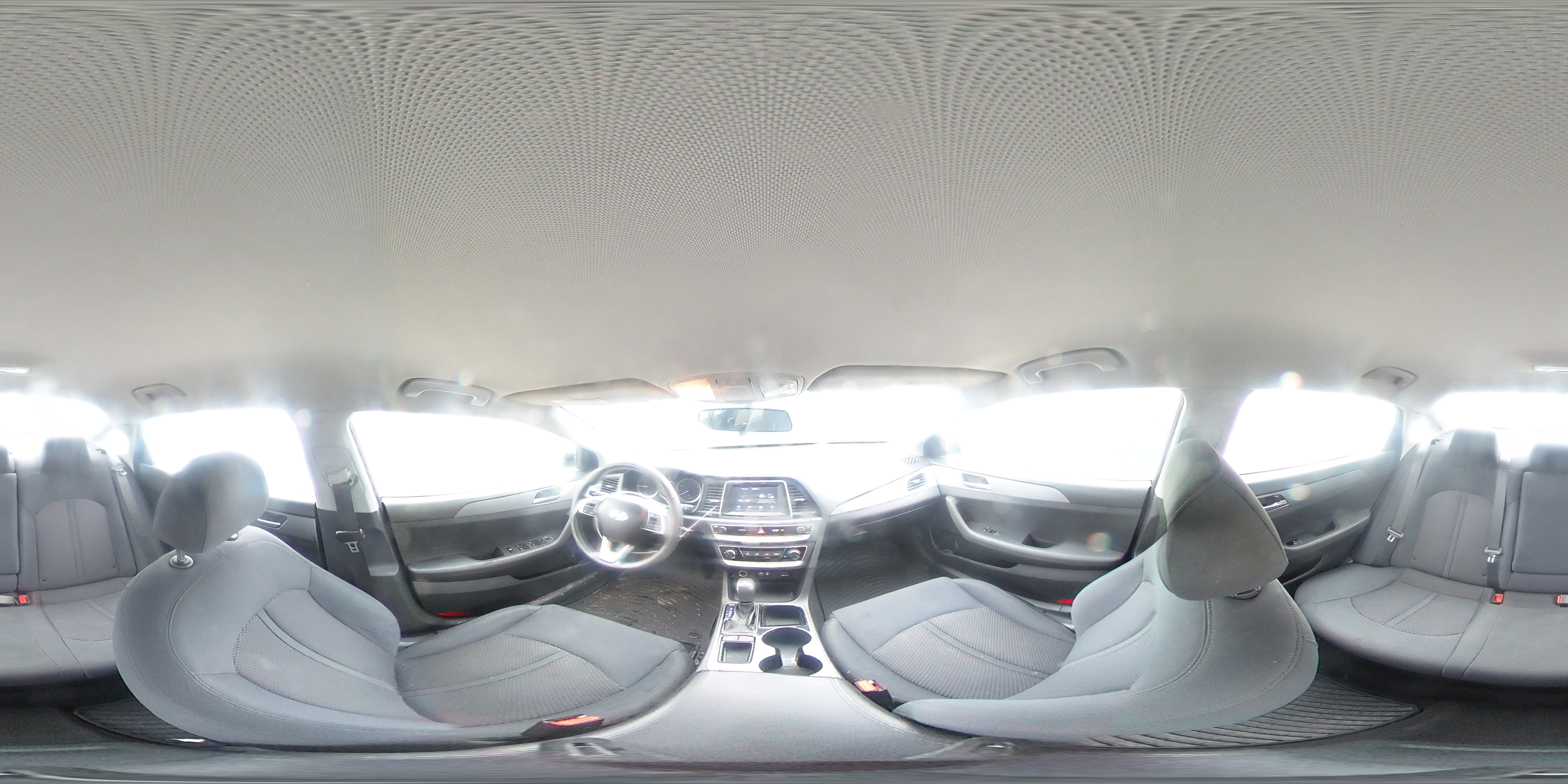 2018 Hyundai Sonata - Image 12