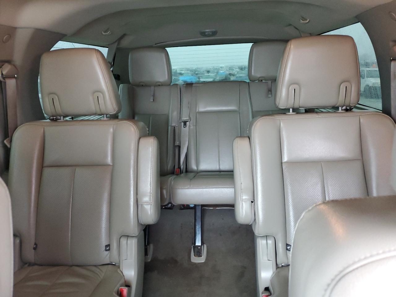 2013 Ford Expedition - Image 10
