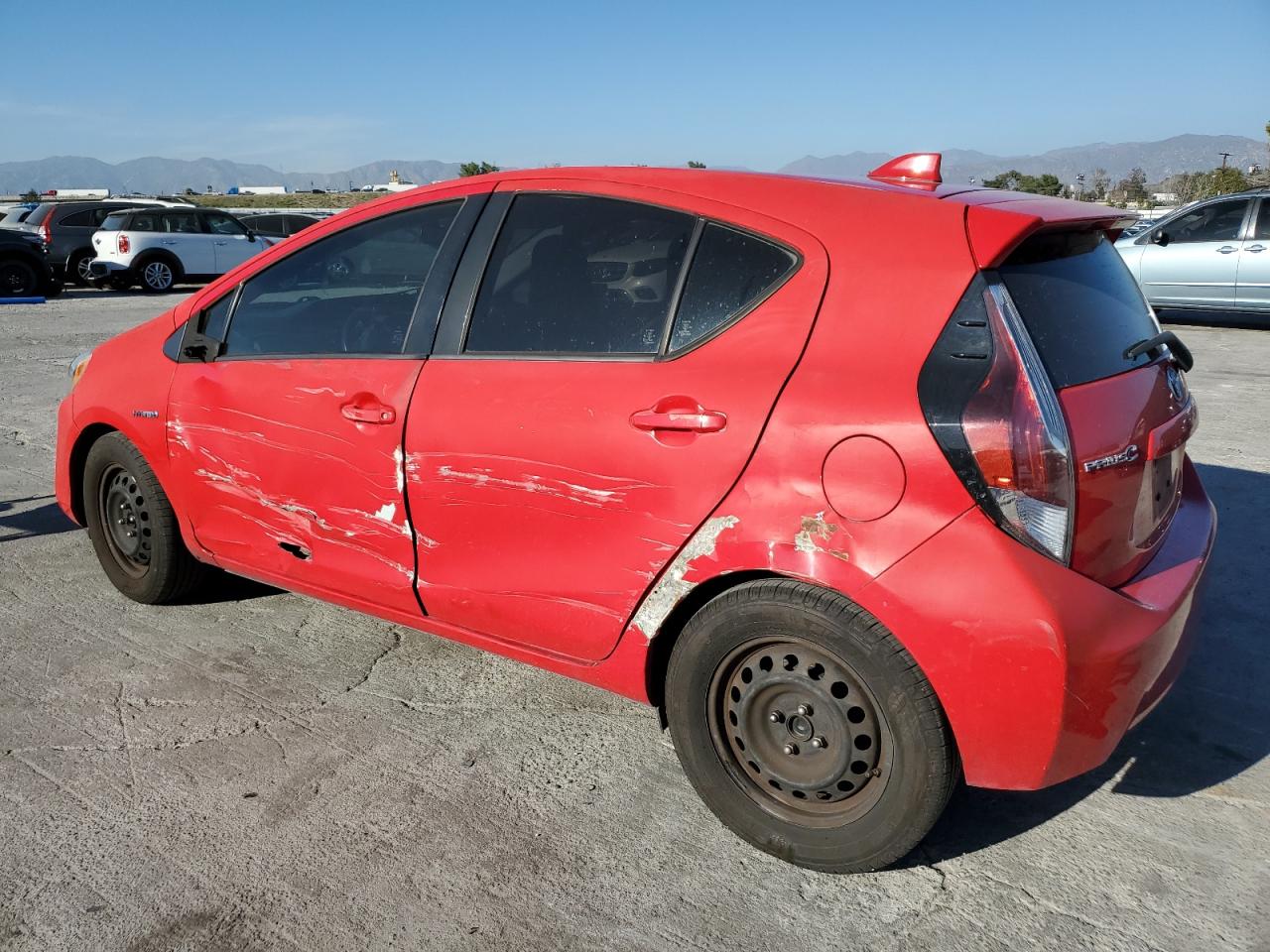 2016 Toyota Prius - Image 2