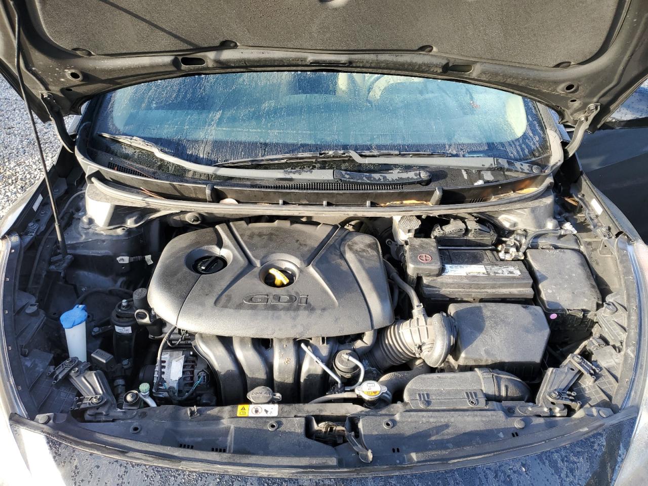 2016 Hyundai Elantra - Image 12