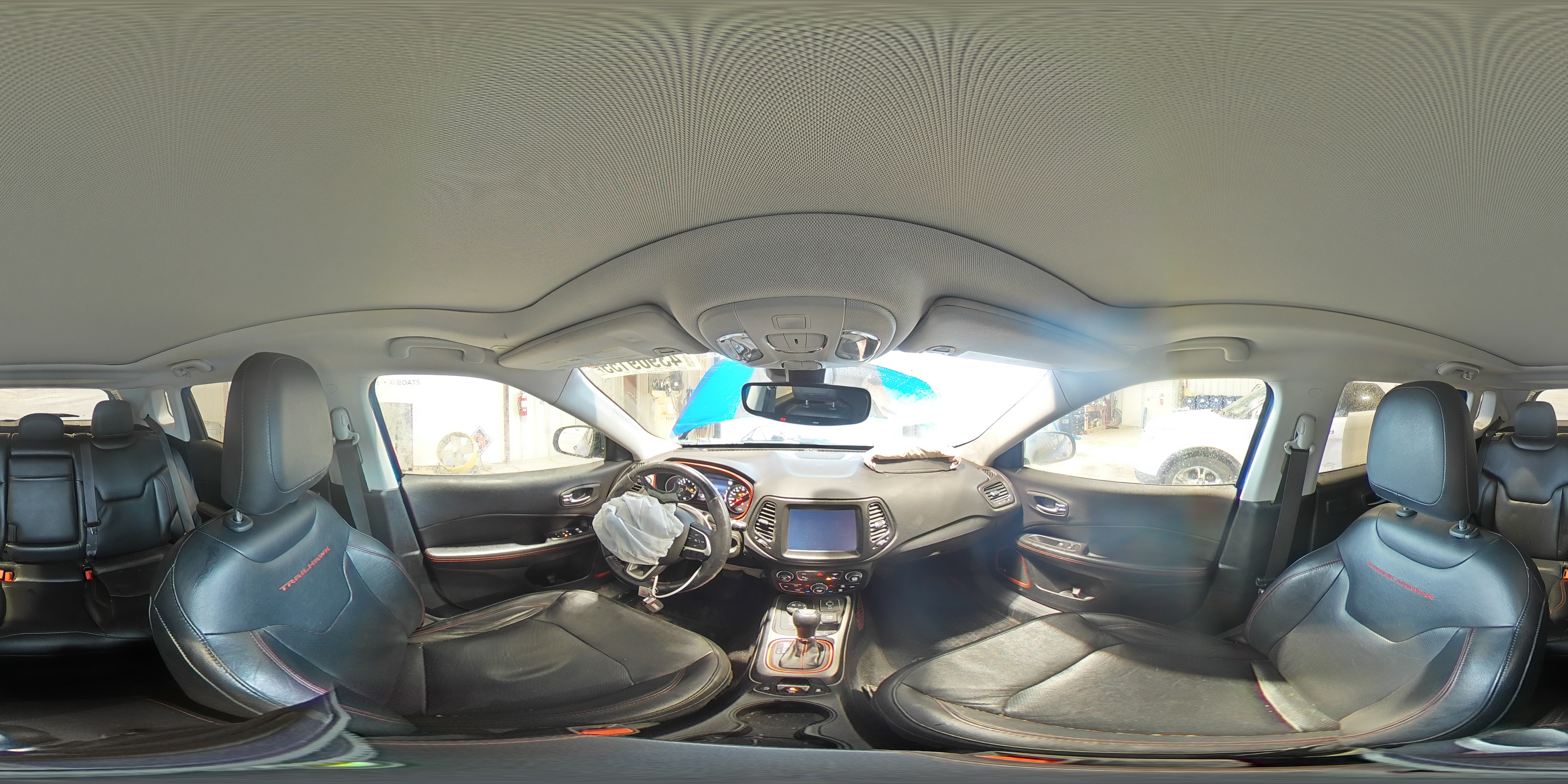 2018 Jeep Compass - Image 14