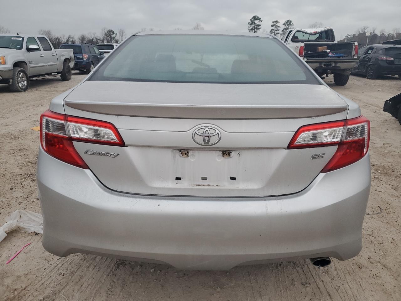 2013 Toyota Camry - Image 6