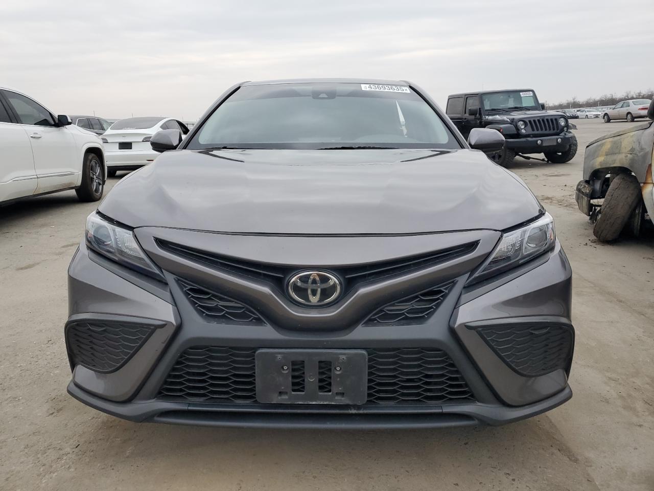 2021 Toyota Camry - Image 5