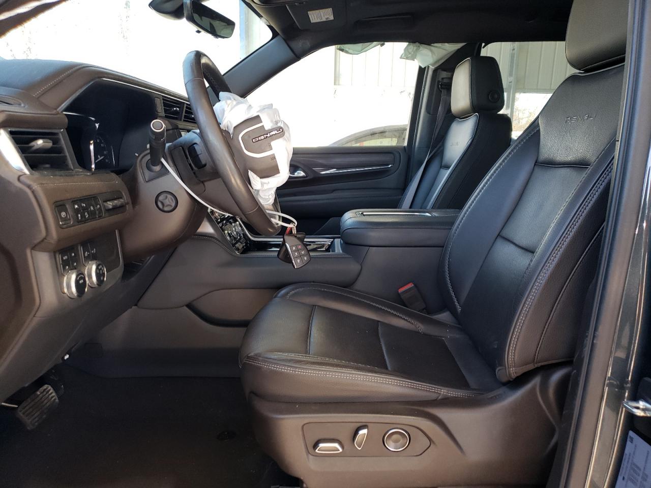 2021 GMC Yukon - Image 7