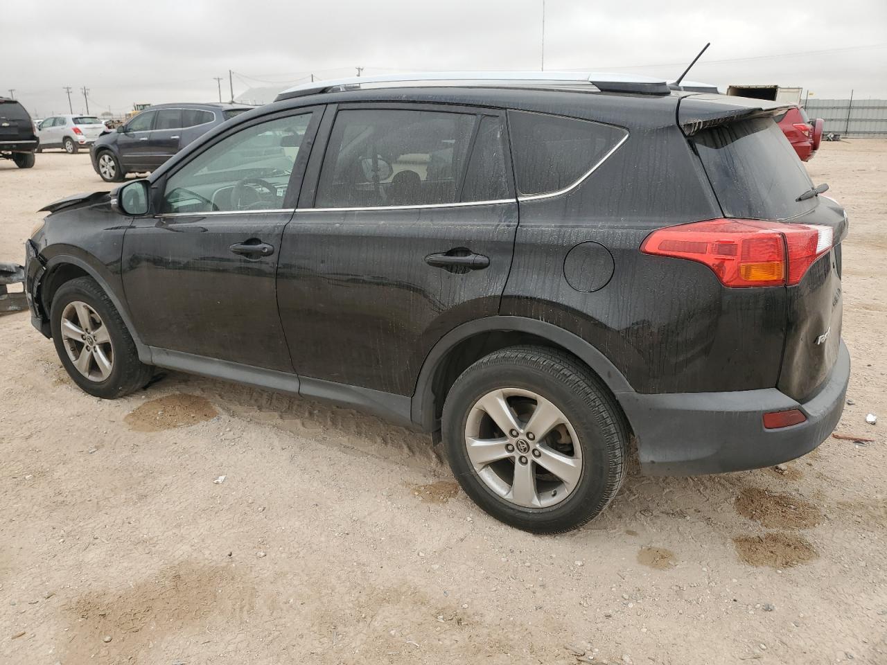 2015 Toyota RAV 4 - Image 2