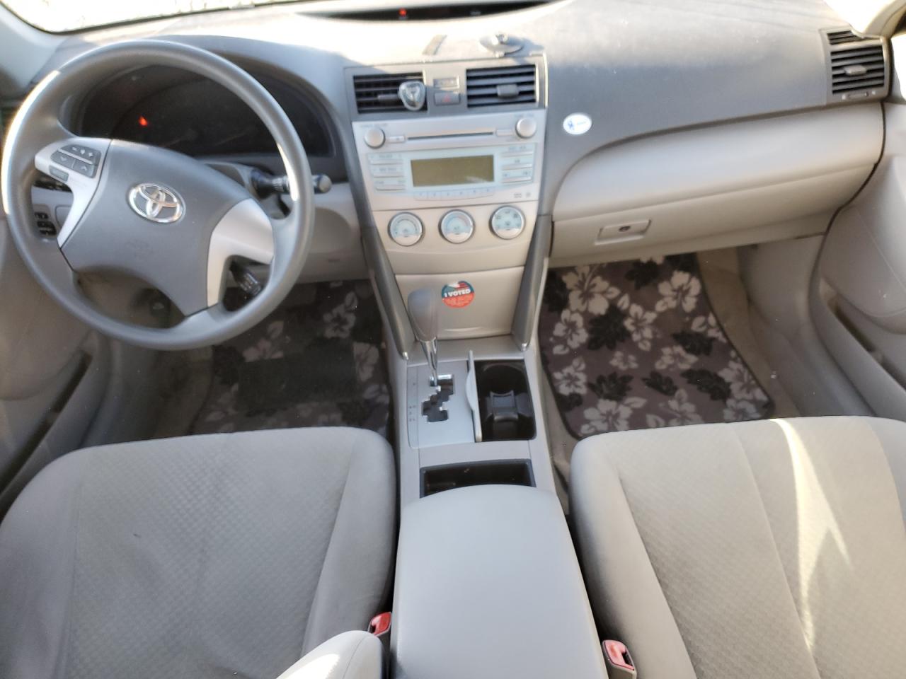 2009 Toyota Camry - Image 8
