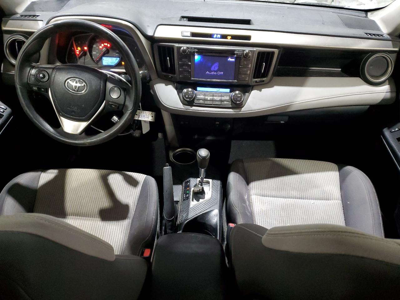 2013 Toyota RAV 4 - Image 8