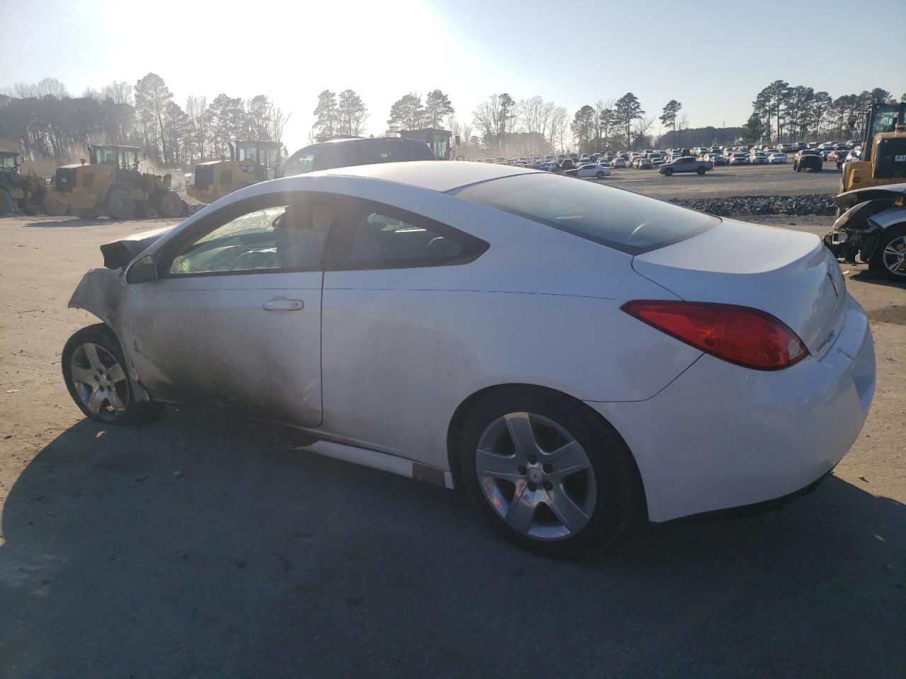 2009 Pontiac G6 - Image 2