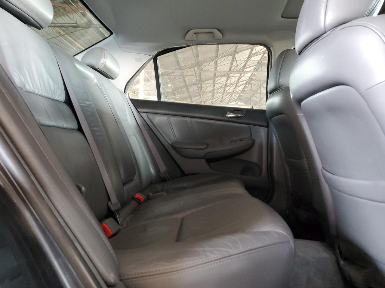 2006 Honda Accord - Image 10