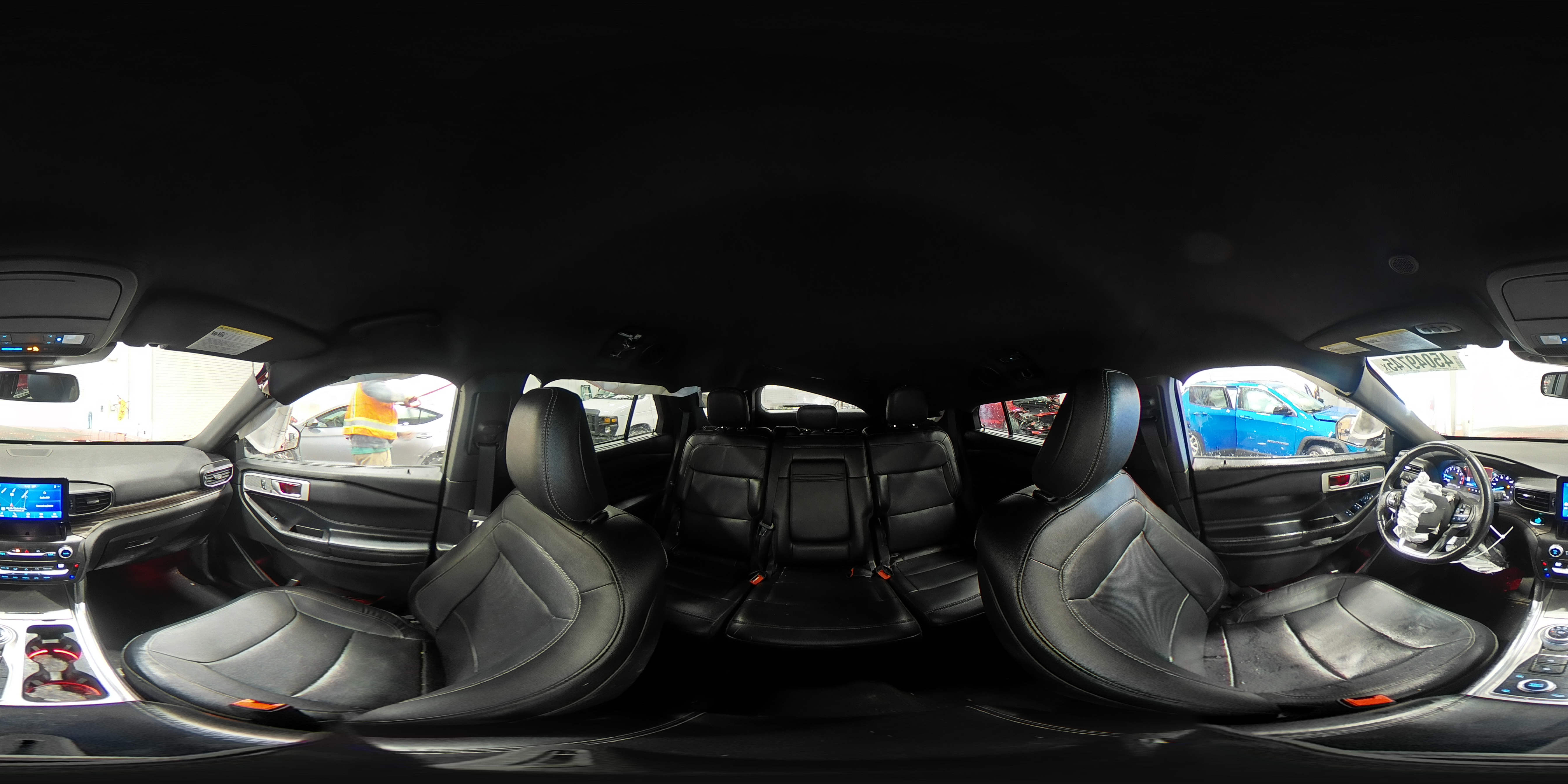 2020 Ford Explorer - Image 15