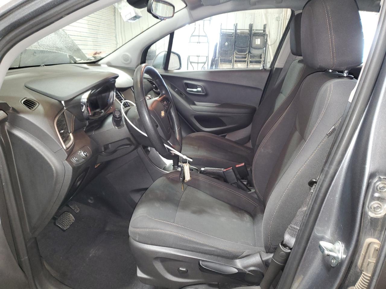 2020 Chevrolet Trax - Image 7