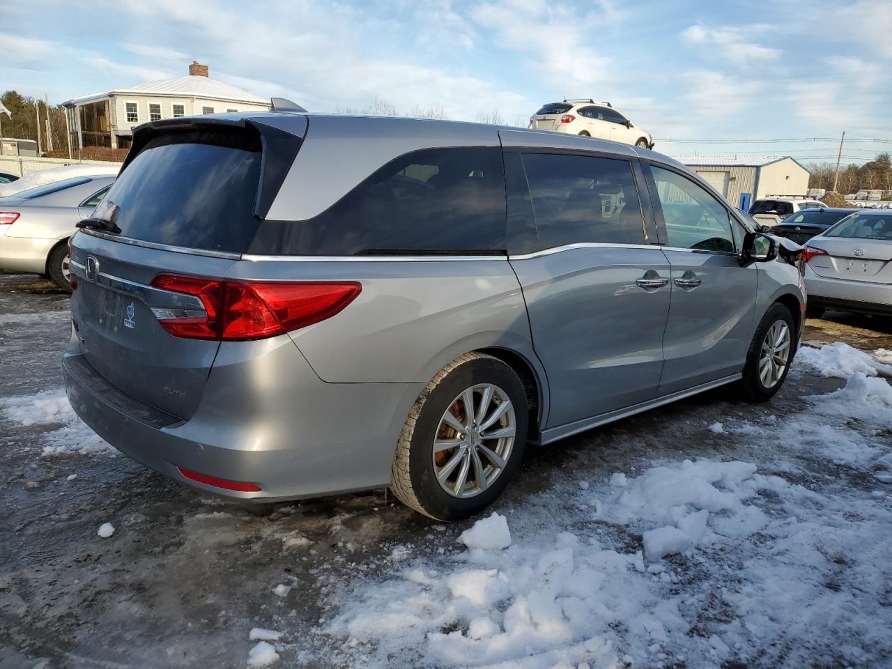 2018 Honda Odyssey - Image 3