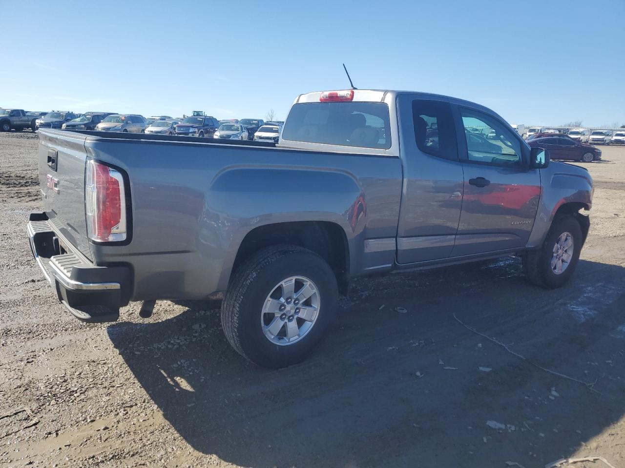 2018 GMC Canyon - Image 3