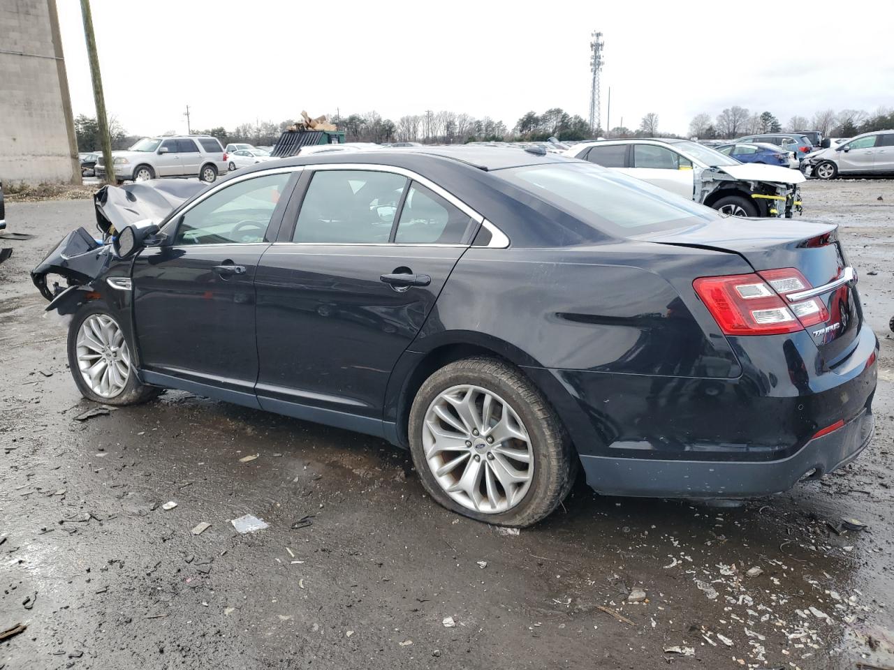 2016 Ford Taurus - Image 2