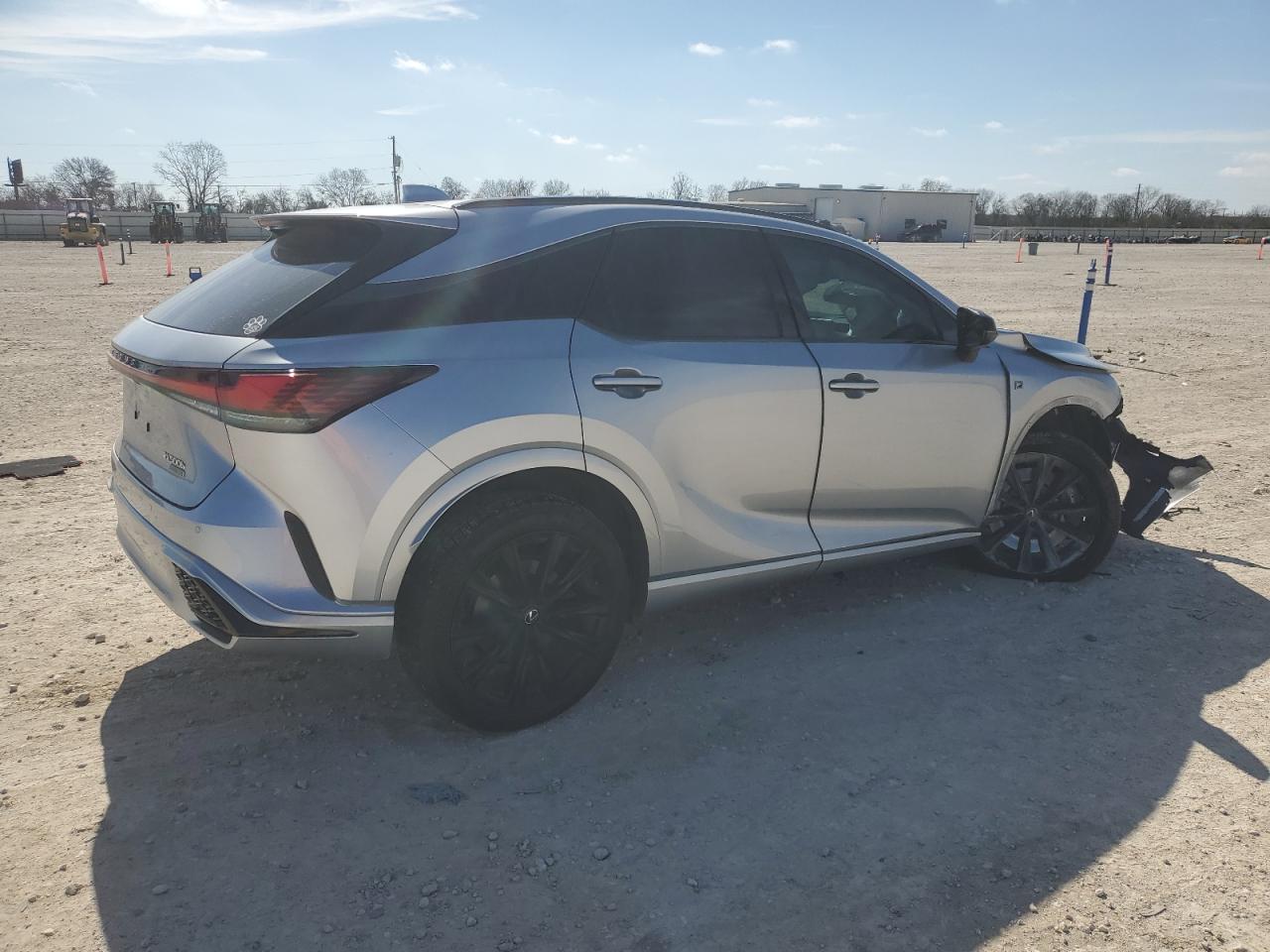 2024 Lexus RX - Image 3