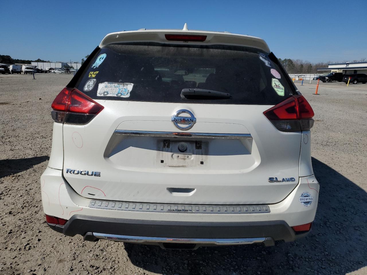 2017 Nissan Rogue - Image 6