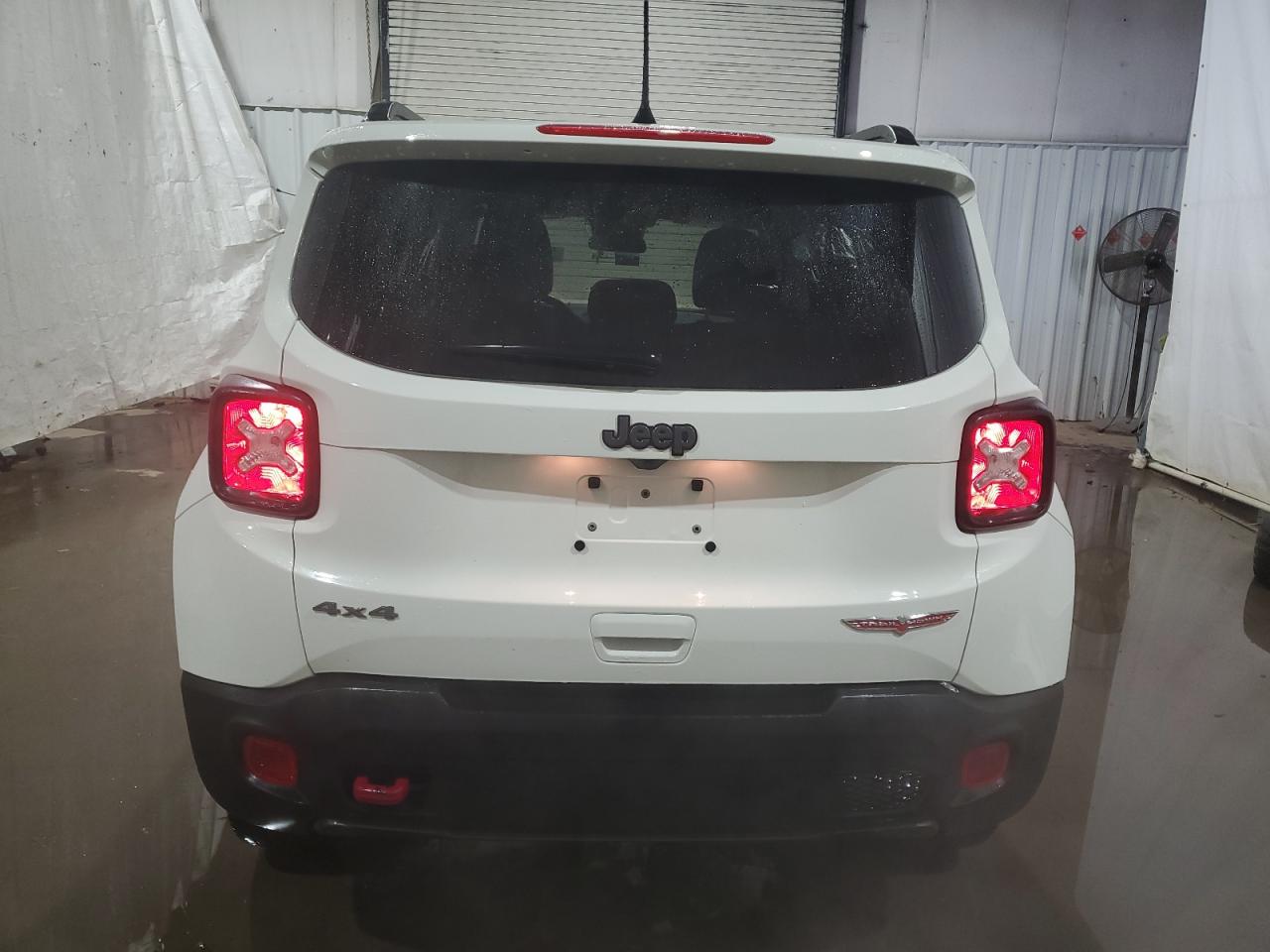 2020 Jeep Renegade - Image 6