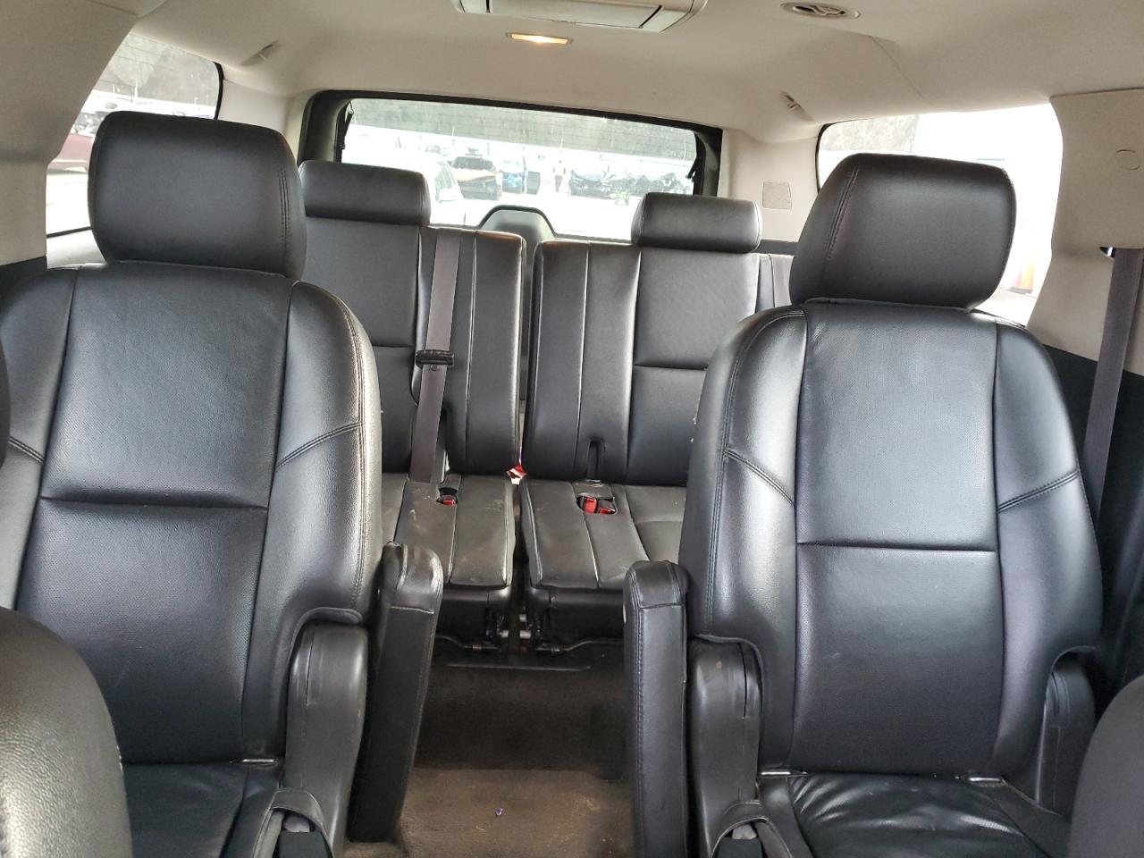 2012 GMC Yukon - Image 10