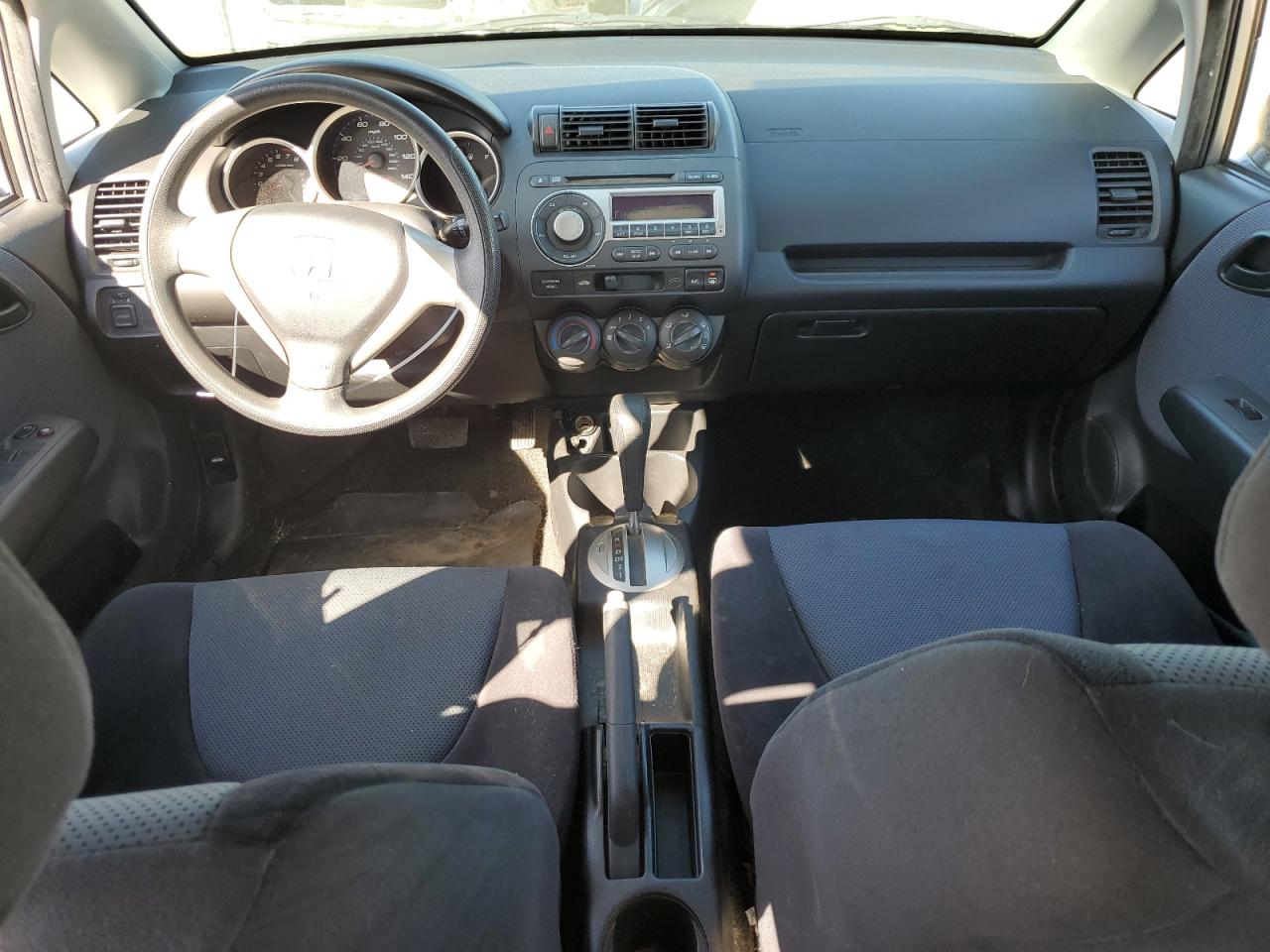 2008 Honda Fit - Image 8